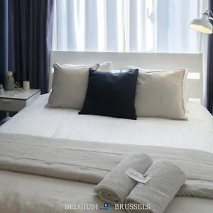 Chic With Bathroom - Terrace & Free Parking Accommodatie bij particulieren
