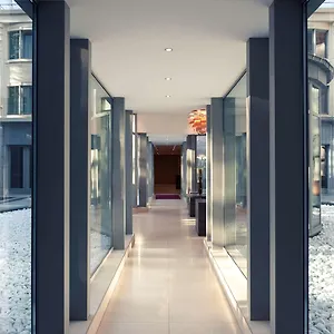 מלון Mercure Brussels Centre Midi